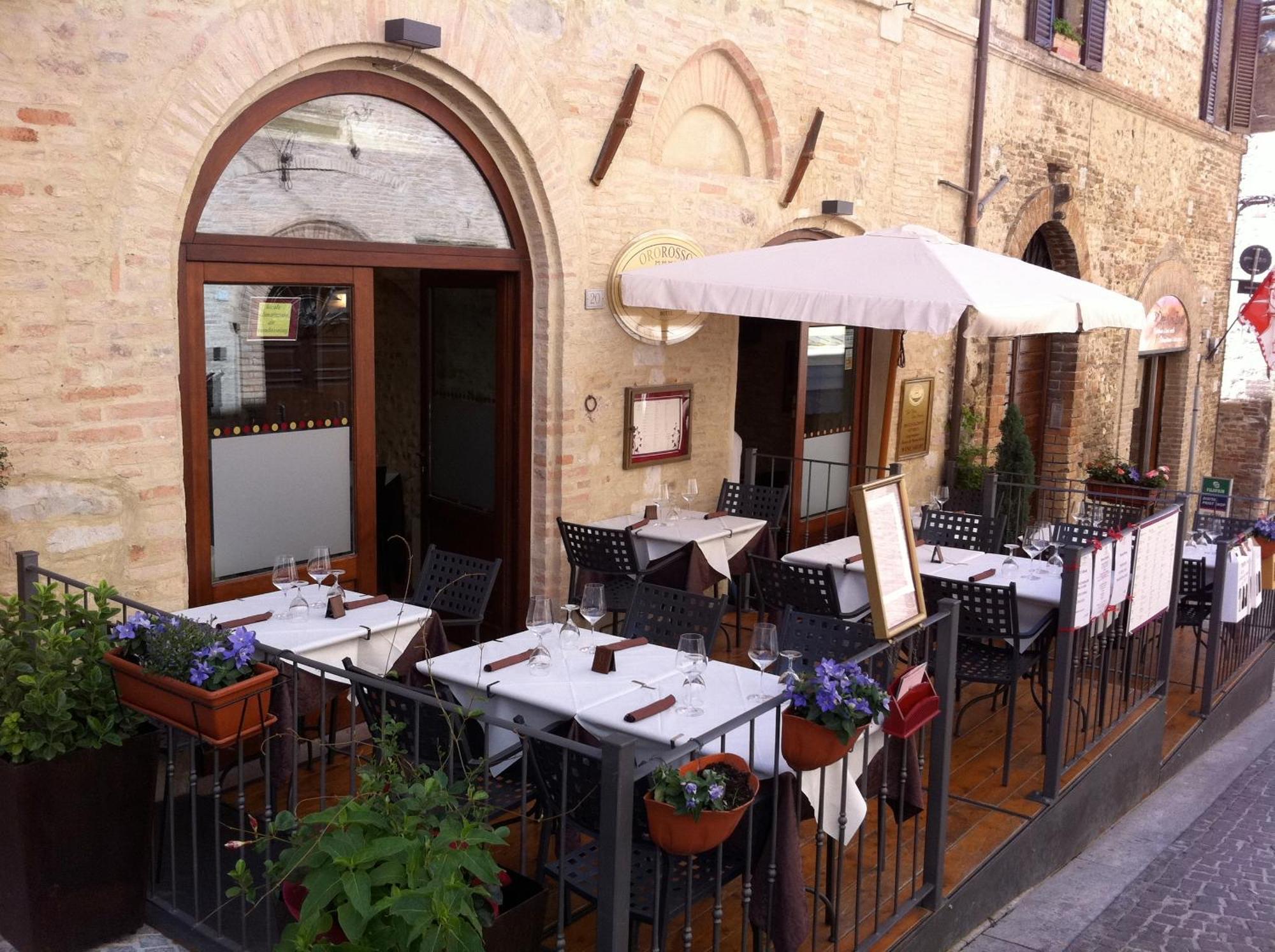 Oro Rosso Hotel Ristorante Montefalco Exterior foto
